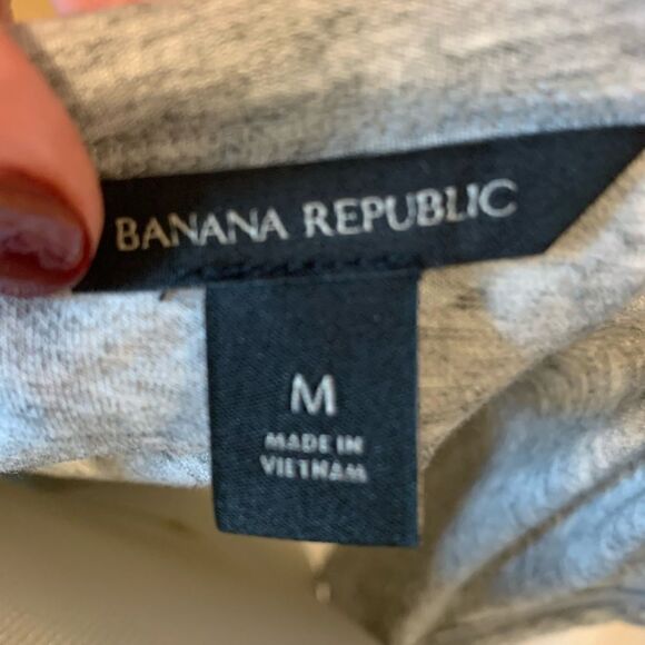 Banana Republic Gray Keep It Simple Tank size M - Picture 3 of 5